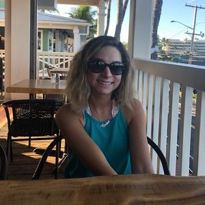 Hi! Meet your Posher!